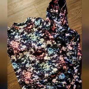 (1) hoodie (1) shirt